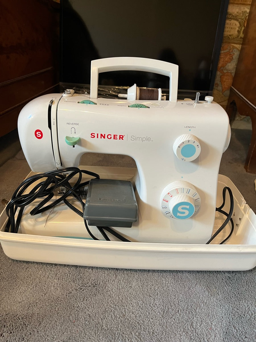 Singer Simple Sewing Machine